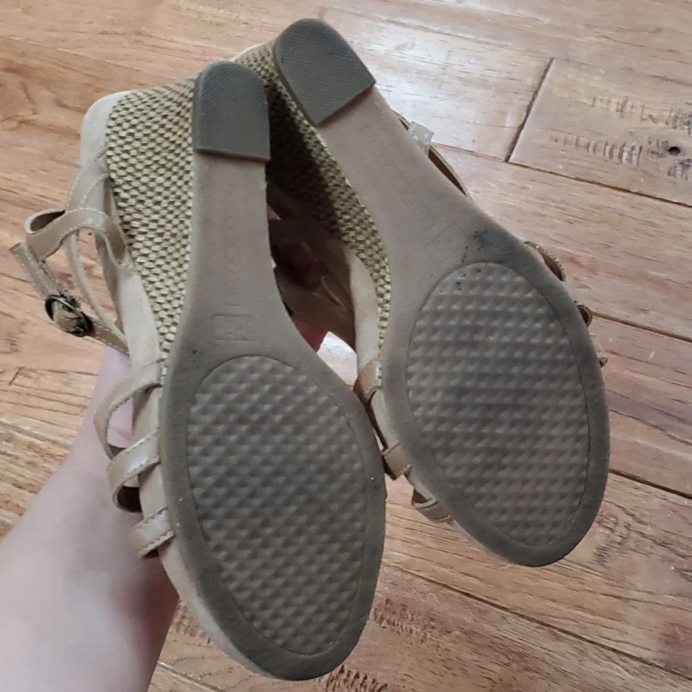 Kelly & Katie nude rattan wedge sandals